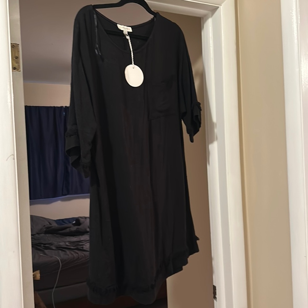 Umgee dress - black quarter sleeve - new with tags